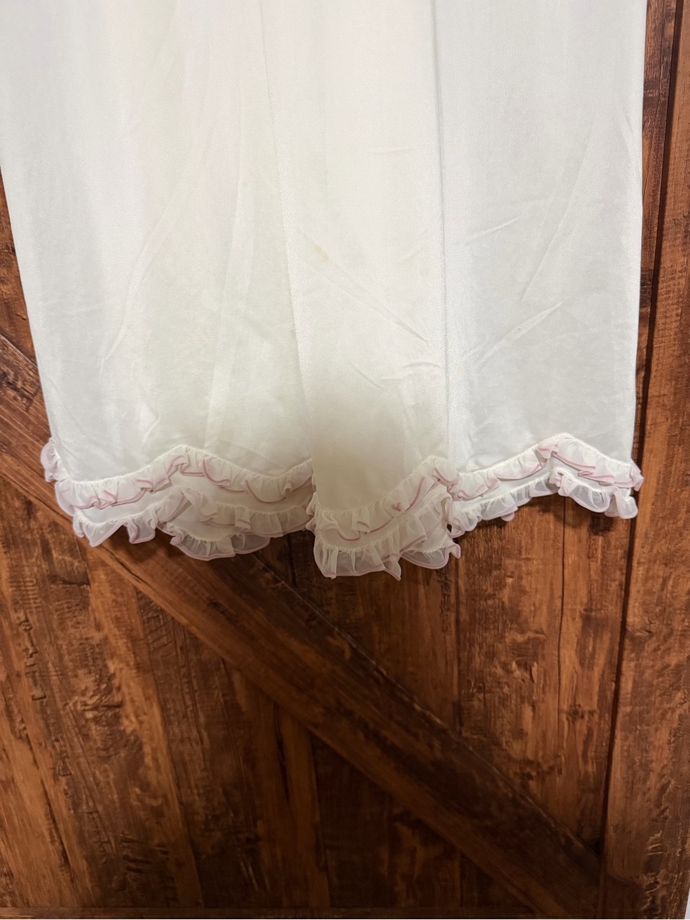 Vintage 60’s Vanity Fair Mary Poppins Ruffle full length Nightgown Size 34 Small - Picture 4 of 10